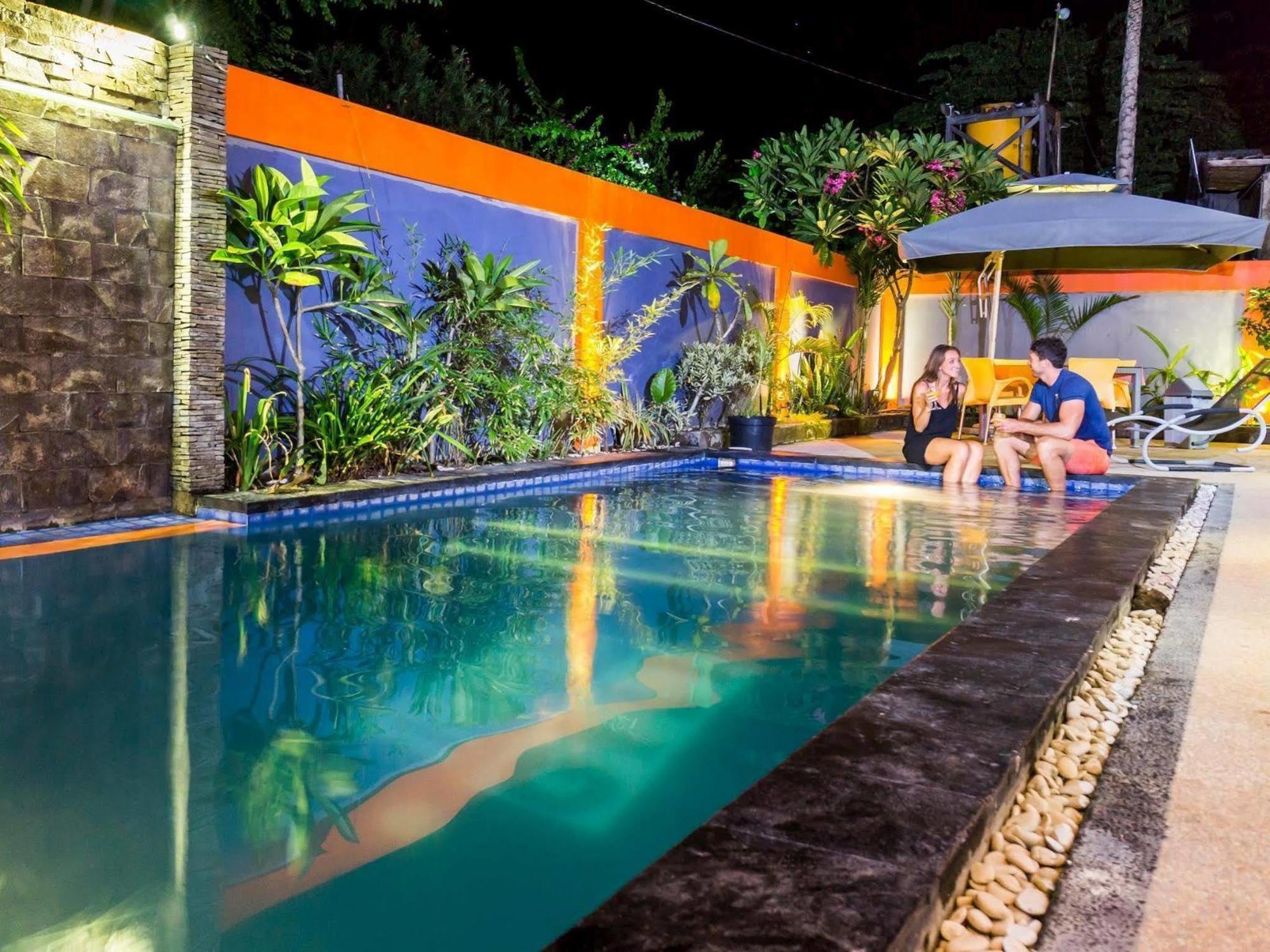 Tropica Gili Total Body Fit - Free Access Gym And Coworking Space Gili Trawangan Exterior foto