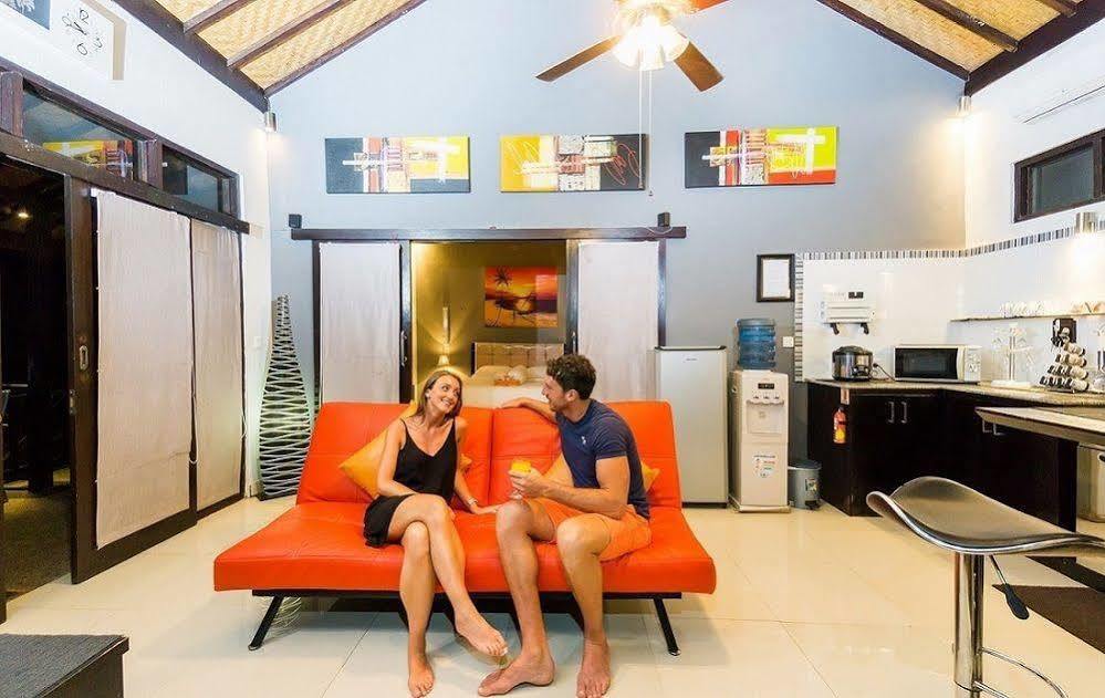 Tropica Gili Total Body Fit - Free Access Gym And Coworking Space Gili Trawangan Exterior foto
